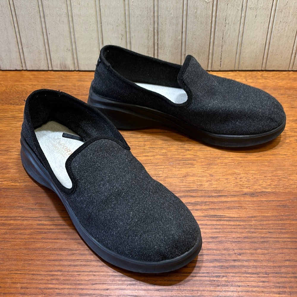 JSport by Jambo Robin Loon Wool Slip-On shoes, size 7, EUC, Memory Insole